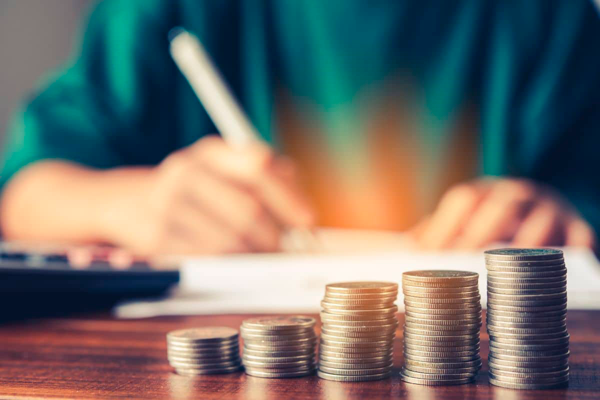 Les Français Réapprennent à Épargner en 2025